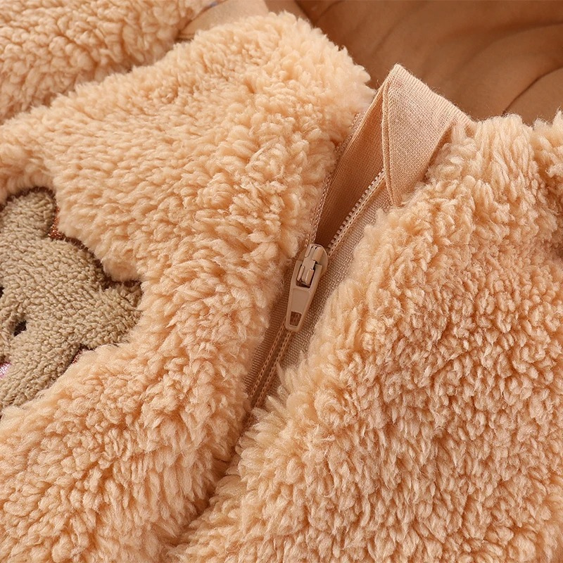 Combinaison Hivernale à Capuche pour Bébé – Confort et Style