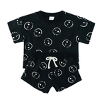 Ensemble T-shirt et Short Garçon Imprimé en Coton – Été