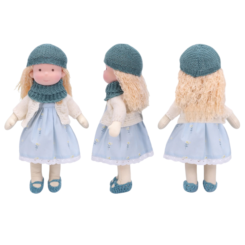 Poupée Waldorf en Tissu avec Vêtements et Accessoires